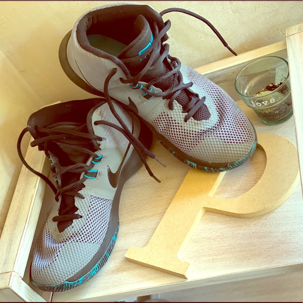 Nike Air Precision